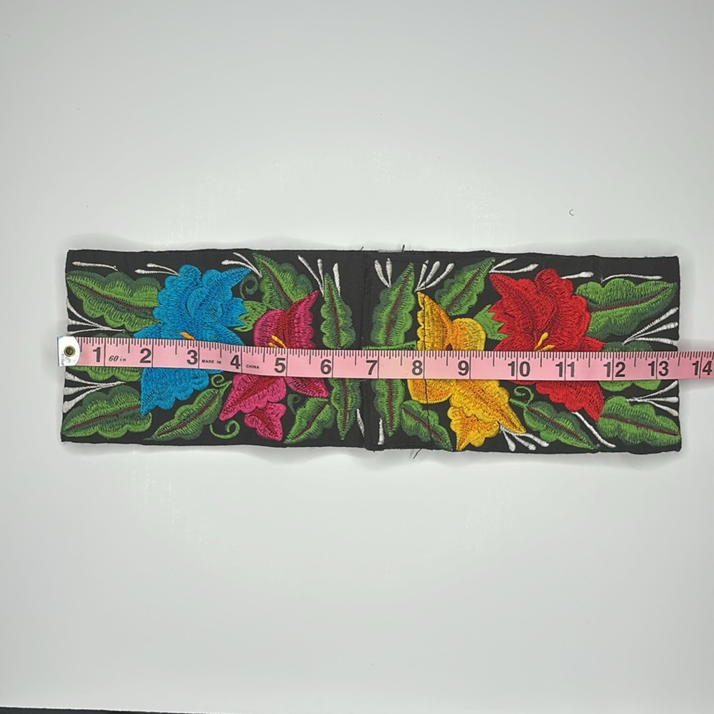 Embroidered sash, size 28 - Picture 6 of 6